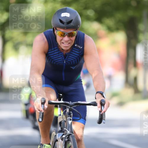 11.08.2024 - GEWOBA Citytriathlon Bremen H.Heesch http://msf.ph/oto/6780549 11.08.2024 11:48:33 Radfahren 787, 829, 847, 851, 870, 886, 939, 1025 meine-sportfotos.de