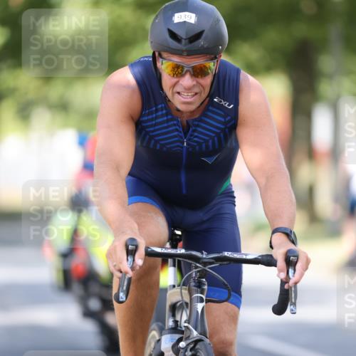 11.08.2024 - GEWOBA Citytriathlon Bremen H.Heesch http://msf.ph/oto/6780559 11.08.2024 11:48:33 Radfahren 787, 829, 847, 851, 870, 886, 939, 1025 meine-sportfotos.de