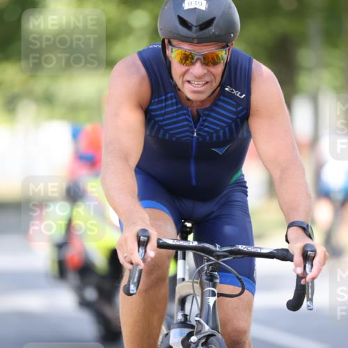 11.08.2024 - GEWOBA Citytriathlon Bremen H.Heesch http://msf.ph/oto/6780564 11.08.2024 11:48:33 Radfahren 787, 829, 847, 851, 870, 886, 939, 1025 meine-sportfotos.de