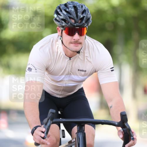 11.08.2024 - GEWOBA Citytriathlon Bremen H.Heesch http://msf.ph/oto/6781028 11.08.2024 11:49:03 Radfahren 792, 848, 901, 910 meine-sportfotos.de