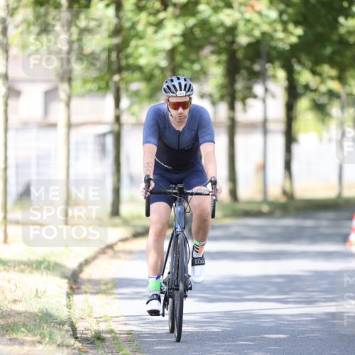11.08.2024 - GEWOBA Citytriathlon Bremen H.Heesch http://msf.ph/oto/6781165 11.08.2024 11:49:30 Radfahren 815, 866, 894, 949 meine-sportfotos.de