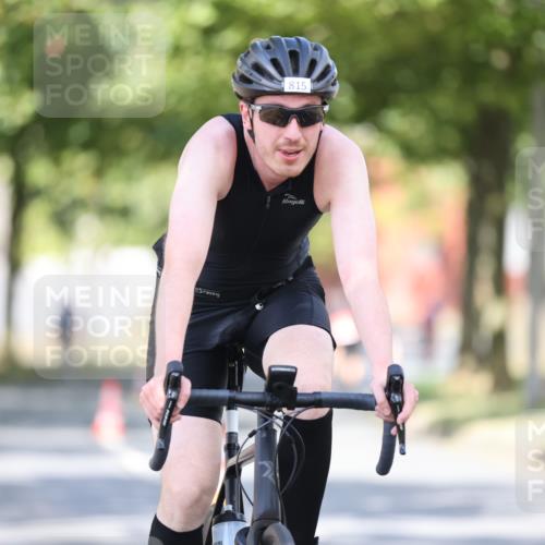 11.08.2024 - GEWOBA Citytriathlon Bremen H.Heesch http://msf.ph/oto/6781304 11.08.2024 11:49:33 Radfahren 815, 866, 894, 949 meine-sportfotos.de