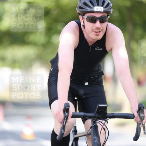 11.08.2024 - GEWOBA Citytriathlon Bremen H.Heesch http://msf.ph/oto/6781321 11.08.2024 11:49:34 Radfahren 815, 866, 894, 949 meine-sportfotos.de