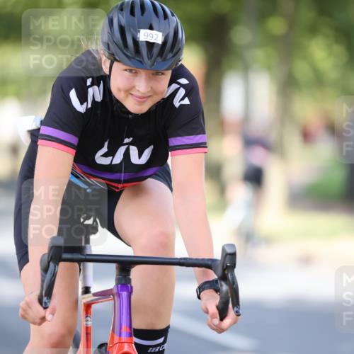 11.08.2024 - GEWOBA Citytriathlon Bremen H.Heesch http://msf.ph/oto/6782091 11.08.2024 11:50:37 Radfahren 741, 748, 783, 915, 963, 966, 992, 1021, 1027 meine-sportfotos.de