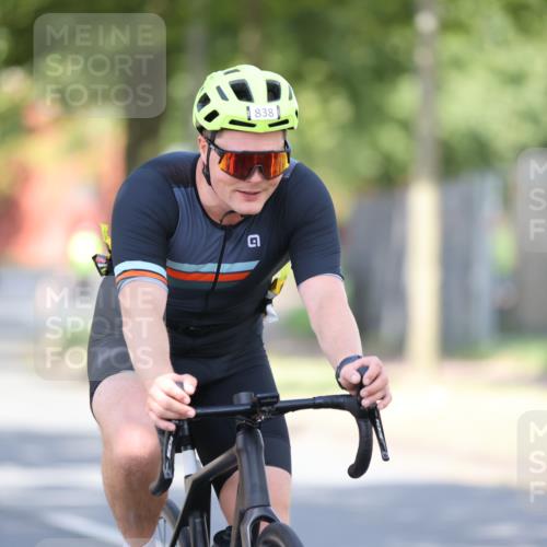 11.08.2024 - GEWOBA Citytriathlon Bremen H.Heesch http://msf.ph/oto/6782187 11.08.2024 11:50:42 Radfahren 741, 748, 783, 963, 966, 992, 1021, 1027 meine-sportfotos.de