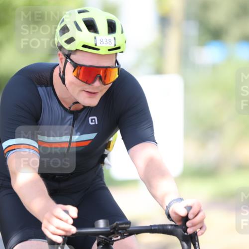 11.08.2024 - GEWOBA Citytriathlon Bremen H.Heesch http://msf.ph/oto/6782206 11.08.2024 11:50:42 Radfahren 741, 748, 783, 963, 966, 992, 1021, 1027 meine-sportfotos.de
