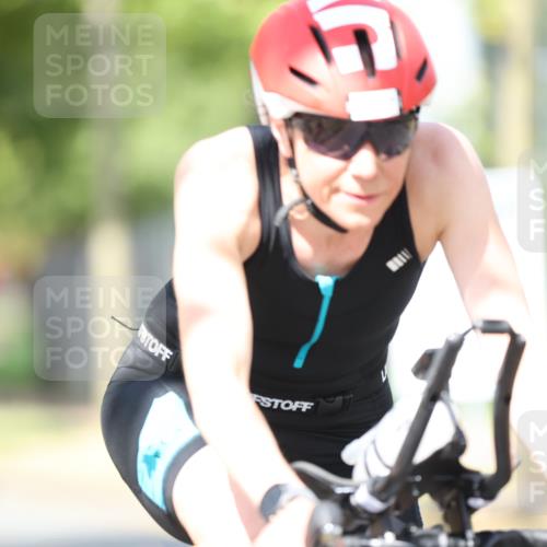 11.08.2024 - GEWOBA Citytriathlon Bremen H.Heesch http://msf.ph/oto/6782233 11.08.2024 11:50:43 Radfahren 741, 748, 783, 963, 966, 992, 1021, 1027 meine-sportfotos.de