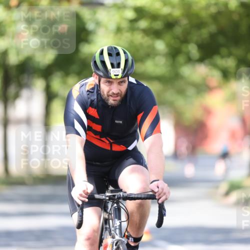 11.08.2024 - GEWOBA Citytriathlon Bremen H.Heesch http://msf.ph/oto/6782425 11.08.2024 11:51:05 Radfahren 742, 803, 812, 863, 892, 908, 934 meine-sportfotos.de