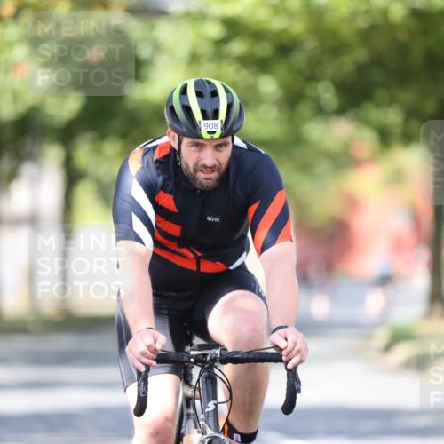 11.08.2024 - GEWOBA Citytriathlon Bremen H.Heesch http://msf.ph/oto/6782429 11.08.2024 11:51:05 Radfahren 742, 803, 812, 863, 892, 908, 934 meine-sportfotos.de