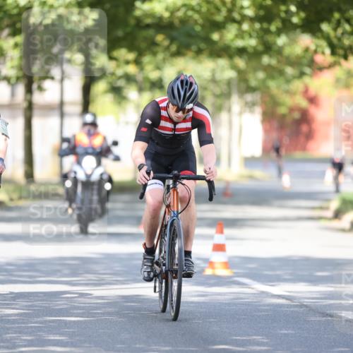 11.08.2024 - GEWOBA Citytriathlon Bremen H.Heesch http://msf.ph/oto/6782511 11.08.2024 11:51:17 Radfahren 742, 803, 863, 993 meine-sportfotos.de