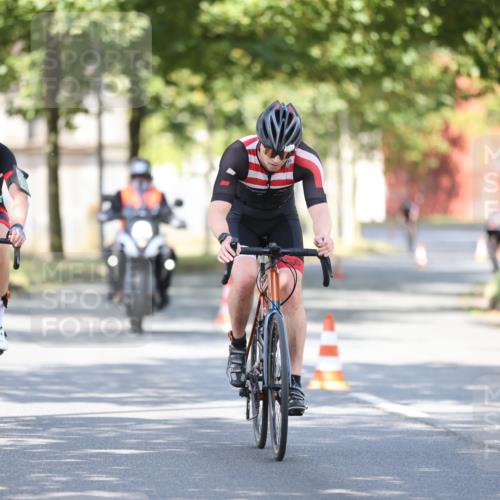 11.08.2024 - GEWOBA Citytriathlon Bremen H.Heesch http://msf.ph/oto/6782515 11.08.2024 11:51:17 Radfahren 742, 803, 863, 993 meine-sportfotos.de