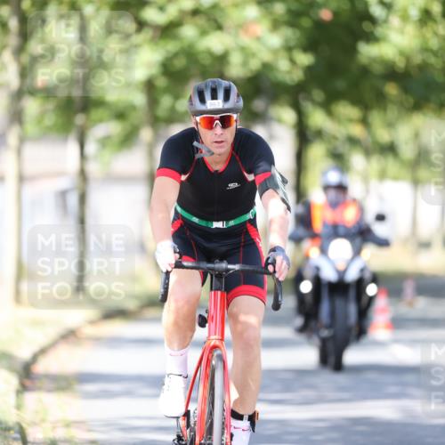 11.08.2024 - GEWOBA Citytriathlon Bremen H.Heesch http://msf.ph/oto/6782534 11.08.2024 11:51:18 Radfahren 742, 803, 863, 993 meine-sportfotos.de