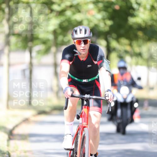 11.08.2024 - GEWOBA Citytriathlon Bremen H.Heesch http://msf.ph/oto/6782543 11.08.2024 11:51:18 Radfahren 742, 803, 863, 993 meine-sportfotos.de