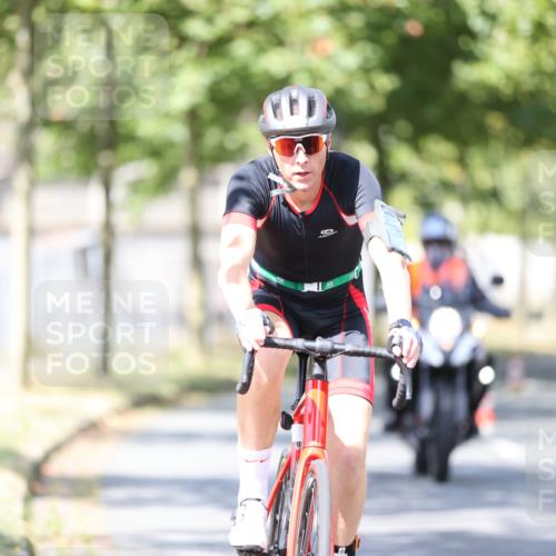 11.08.2024 - GEWOBA Citytriathlon Bremen H.Heesch http://msf.ph/oto/6782546 11.08.2024 11:51:18 Radfahren 742, 803, 863, 993 meine-sportfotos.de