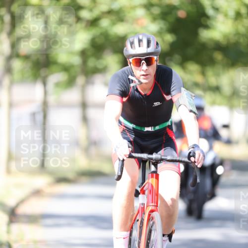 11.08.2024 - GEWOBA Citytriathlon Bremen H.Heesch http://msf.ph/oto/6782554 11.08.2024 11:51:19 Radfahren 742, 803, 863, 993 meine-sportfotos.de
