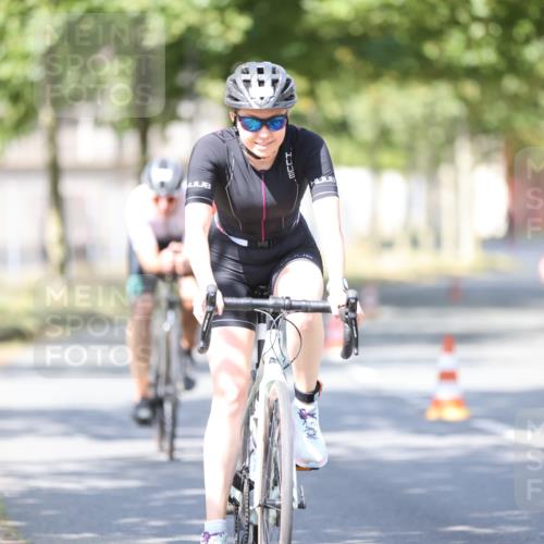 11.08.2024 - GEWOBA Citytriathlon Bremen H.Heesch http://msf.ph/oto/6782597 11.08.2024 11:51:31 Radfahren 793, 876, 993 meine-sportfotos.de