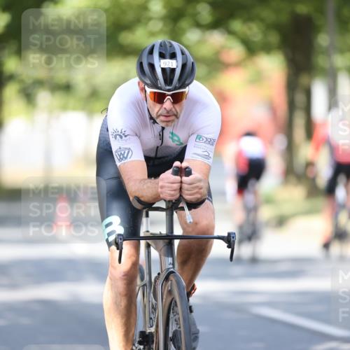 11.08.2024 - GEWOBA Citytriathlon Bremen H.Heesch http://msf.ph/oto/6782631 11.08.2024 11:51:32 Radfahren 793, 876, 993, 1034 meine-sportfotos.de