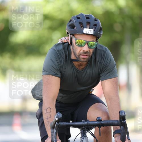 11.08.2024 - GEWOBA Citytriathlon Bremen H.Heesch http://msf.ph/oto/6782708 11.08.2024 11:51:39 Radfahren 793, 797, 817, 876, 993, 1034 meine-sportfotos.de