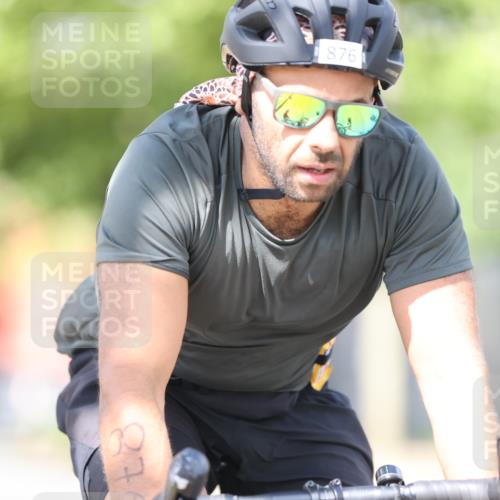 11.08.2024 - GEWOBA Citytriathlon Bremen H.Heesch http://msf.ph/oto/6782728 11.08.2024 11:51:39 Radfahren 793, 797, 817, 876, 993, 1034 meine-sportfotos.de