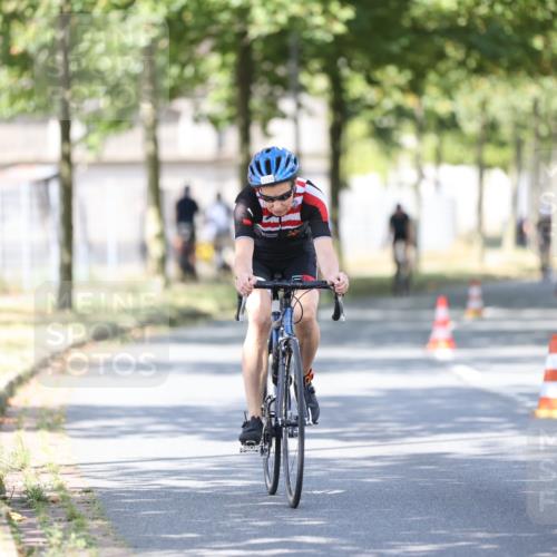 11.08.2024 - GEWOBA Citytriathlon Bremen H.Heesch http://msf.ph/oto/6782738 11.08.2024 11:51:47 Radfahren 793, 797, 817, 876, 988, 1034 meine-sportfotos.de