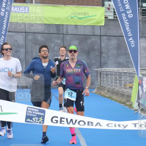 11.08.2024 - GEWOBA Citytriathlon Bremen Lena Gebhardt http://msf.ph/oto/6785789 11.08.2024 11:02:53 Ziel 63, 72 meine-sportfotos.de