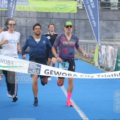 11.08.2024 - GEWOBA Citytriathlon Bremen Lena Gebhardt http://msf.ph/oto/6785812 11.08.2024 11:02:54 Ziel 63, 72 meine-sportfotos.de