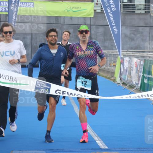 11.08.2024 - GEWOBA Citytriathlon Bremen Lena Gebhardt http://msf.ph/oto/6785826 11.08.2024 11:02:54 Ziel 63, 72 meine-sportfotos.de