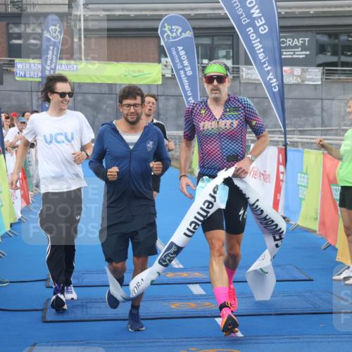 11.08.2024 - GEWOBA Citytriathlon Bremen Lena Gebhardt http://msf.ph/oto/6785874 11.08.2024 11:02:56 Ziel 63, 72 meine-sportfotos.de