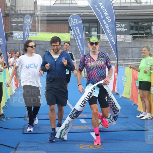 11.08.2024 - GEWOBA Citytriathlon Bremen Lena Gebhardt http://msf.ph/oto/6785877 11.08.2024 11:02:56 Ziel 63, 72 meine-sportfotos.de