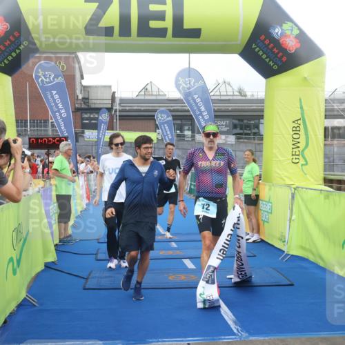 11.08.2024 - GEWOBA Citytriathlon Bremen Lena Gebhardt http://msf.ph/oto/6785895 11.08.2024 11:02:56 Ziel 63, 72 meine-sportfotos.de