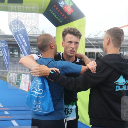 11.08.2024 - GEWOBA Citytriathlon Bremen Lena Gebhardt http://msf.ph/oto/6785989 11.08.2024 11:03:03 Ziel 63, 72 meine-sportfotos.de