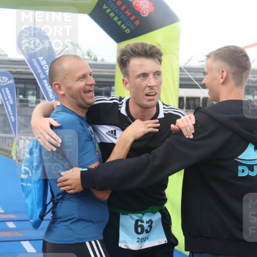 11.08.2024 - GEWOBA Citytriathlon Bremen Lena Gebhardt http://msf.ph/oto/6785997 11.08.2024 11:03:04 Ziel 63 meine-sportfotos.de