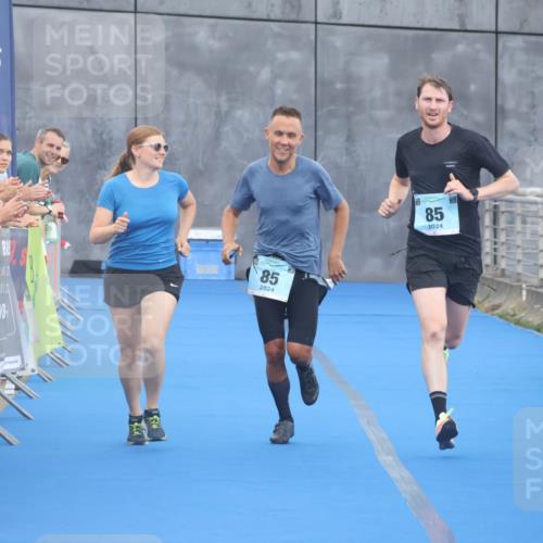 11.08.2024 - GEWOBA Citytriathlon Bremen Lena Gebhardt http://msf.ph/oto/6786119 11.08.2024 11:03:31 Ziel 85 meine-sportfotos.de