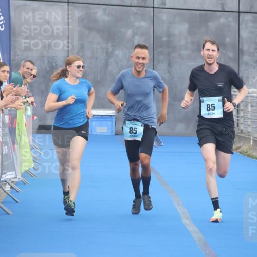 11.08.2024 - GEWOBA Citytriathlon Bremen Lena Gebhardt http://msf.ph/oto/6786122 11.08.2024 11:03:31 Ziel 85 meine-sportfotos.de