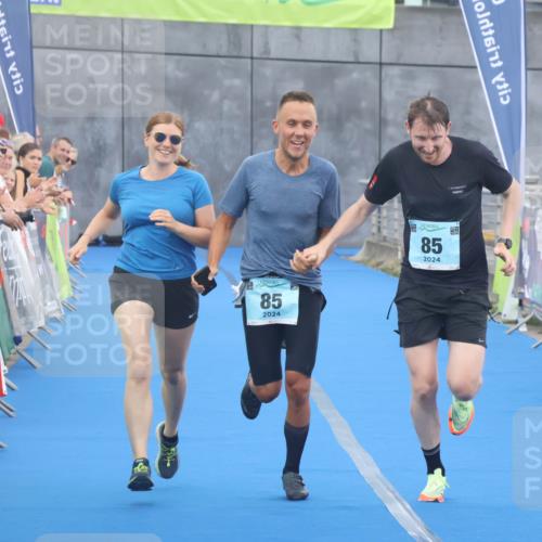 11.08.2024 - GEWOBA Citytriathlon Bremen Lena Gebhardt http://msf.ph/oto/6786150 11.08.2024 11:03:33 Ziel 85 meine-sportfotos.de