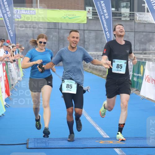 11.08.2024 - GEWOBA Citytriathlon Bremen Lena Gebhardt http://msf.ph/oto/6786166 11.08.2024 11:03:34 Ziel 85 meine-sportfotos.de