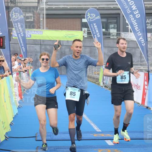 11.08.2024 - GEWOBA Citytriathlon Bremen Lena Gebhardt http://msf.ph/oto/6786171 11.08.2024 11:03:35 Ziel 85 meine-sportfotos.de