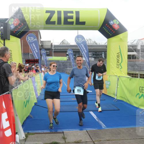 11.08.2024 - GEWOBA Citytriathlon Bremen Lena Gebhardt http://msf.ph/oto/6786195 11.08.2024 11:03:36 Ziel 85 meine-sportfotos.de