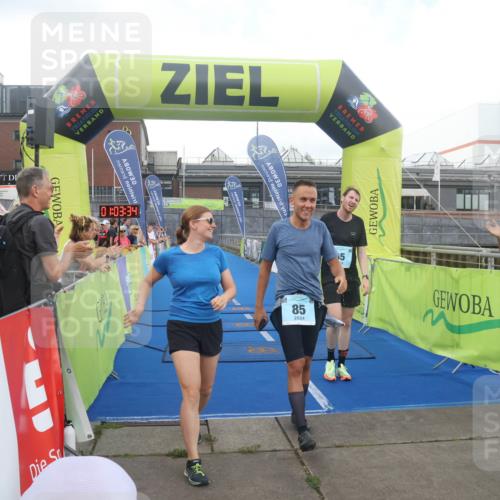 11.08.2024 - GEWOBA Citytriathlon Bremen Lena Gebhardt http://msf.ph/oto/6786208 11.08.2024 11:03:37 Ziel 85 meine-sportfotos.de
