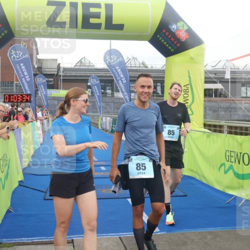 11.08.2024 - GEWOBA Citytriathlon Bremen Lena Gebhardt http://msf.ph/oto/6786211 11.08.2024 11:03:37 Ziel 85 meine-sportfotos.de