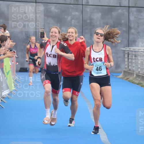11.08.2024 - GEWOBA Citytriathlon Bremen Lena Gebhardt http://msf.ph/oto/6786250 11.08.2024 11:04:56 Ziel 46, 105 meine-sportfotos.de