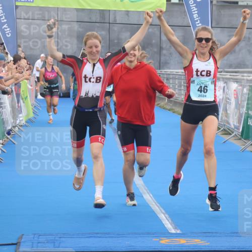 11.08.2024 - GEWOBA Citytriathlon Bremen Lena Gebhardt http://msf.ph/oto/6786284 11.08.2024 11:04:58 Ziel 46, 105 meine-sportfotos.de