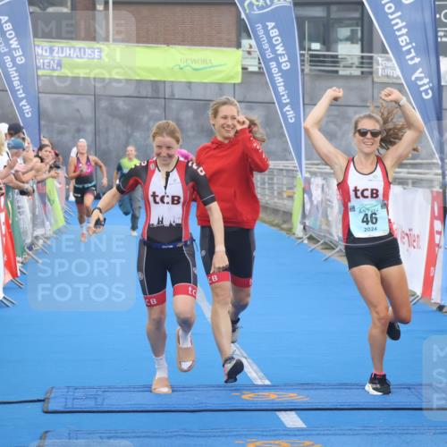 11.08.2024 - GEWOBA Citytriathlon Bremen Lena Gebhardt http://msf.ph/oto/6786302 11.08.2024 11:04:58 Ziel 46, 105 meine-sportfotos.de