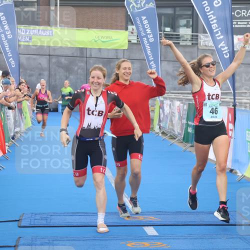 11.08.2024 - GEWOBA Citytriathlon Bremen Lena Gebhardt http://msf.ph/oto/6786308 11.08.2024 11:04:59 Ziel 46, 105 meine-sportfotos.de