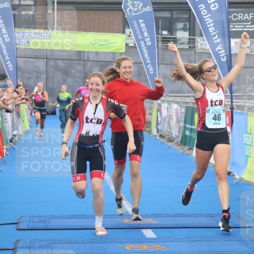 11.08.2024 - GEWOBA Citytriathlon Bremen Lena Gebhardt http://msf.ph/oto/6786312 11.08.2024 11:04:59 Ziel 46, 105 meine-sportfotos.de