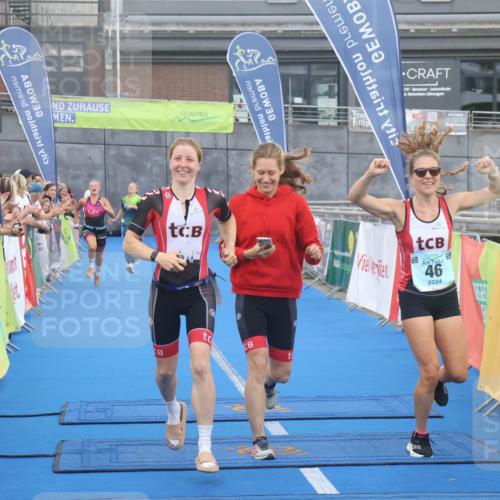 11.08.2024 - GEWOBA Citytriathlon Bremen Lena Gebhardt http://msf.ph/oto/6786326 11.08.2024 11:04:59 Ziel 46, 105 meine-sportfotos.de