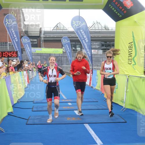11.08.2024 - GEWOBA Citytriathlon Bremen Lena Gebhardt http://msf.ph/oto/6786335 11.08.2024 11:05:00 Ziel 46, 105 meine-sportfotos.de