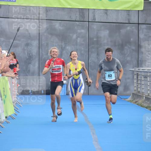 11.08.2024 - GEWOBA Citytriathlon Bremen Lena Gebhardt http://msf.ph/oto/6786579 11.08.2024 11:09:05 Ziel 82 meine-sportfotos.de