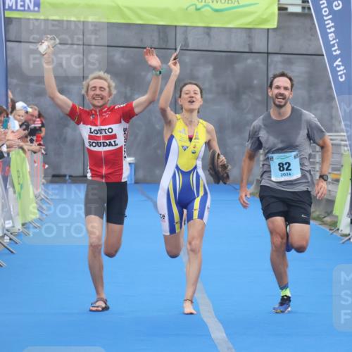 11.08.2024 - GEWOBA Citytriathlon Bremen Lena Gebhardt http://msf.ph/oto/6786596 11.08.2024 11:09:08 Ziel 82 meine-sportfotos.de