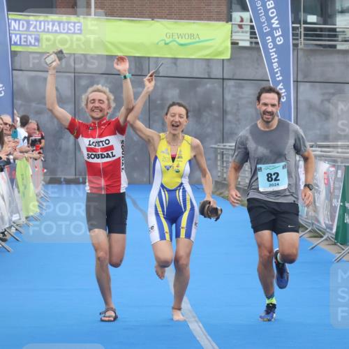 11.08.2024 - GEWOBA Citytriathlon Bremen Lena Gebhardt http://msf.ph/oto/6786602 11.08.2024 11:09:08 Ziel 82 meine-sportfotos.de
